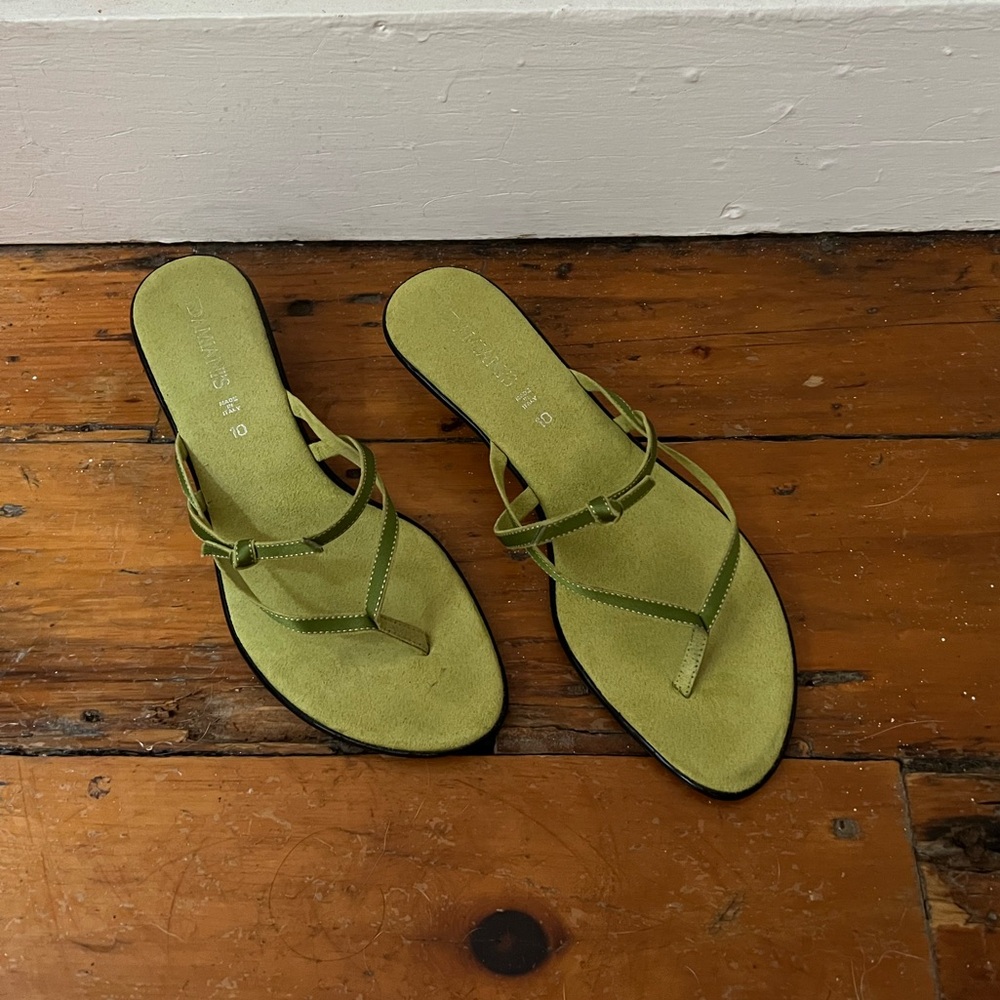 Damiani’s kitten heel sandals size 10